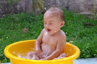 DIY paddle pool for babies